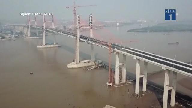 Cao tốc nghìn tỷ chưa khánh thành đã mất trộm hơn 100 tấm lưới chắn rác