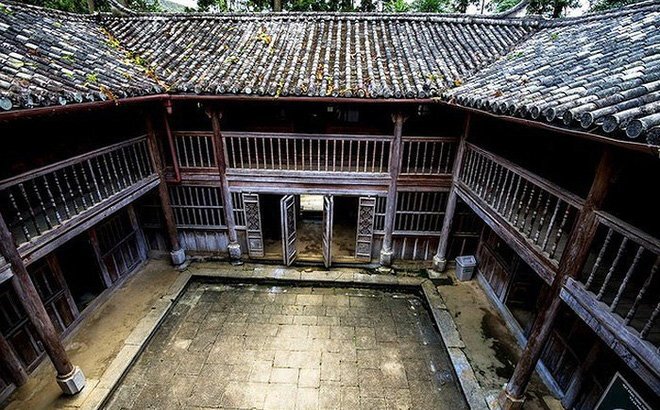 Cháu nội Vua Mèo khẳng định không có chuyện hiến dinh thự họ Vương