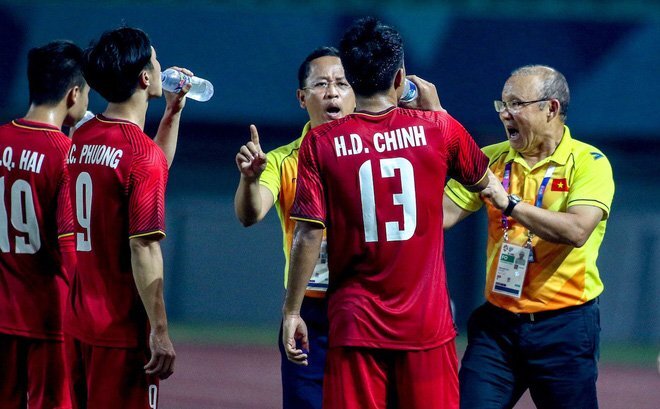 Đông Nam Á bị gạt khỏi cuộc chơi, thầy trò HLV Park Hang Seo có đủ sức 'cân bản đồ'?