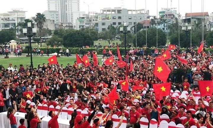 Huế lắp màn hình LED 20m2 phục vụ khán giả xem trận U23 Việt Nam - U23 Syria