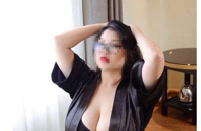 Phẫu thuật ngực như hot girl ngực khủng ở Hải Dương, bạn phải đối mặt với nguy cơ nào?