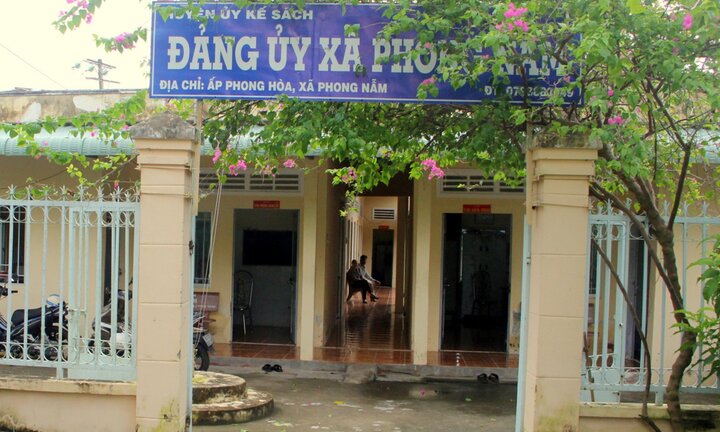 Xã lấy tiền vận động xây nhà cho người nghèo đi gửi tiết kiệm