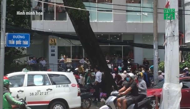 Kẻ giật cô hồn chê mâm cúng 'bèo', đâm gia chủ thủng khí quản