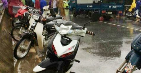 Kéo vó lúc trời mưa lớn, người đàn ông bị nước cuốn trôi tại Hà Nội