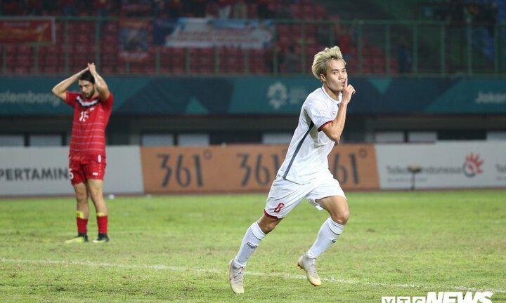 BLV Quang Huy: Việt Nam sẽ đá phủ đầu UAE sau tiếng còi khai cuộc