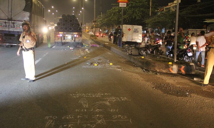 Liên tiếp xảy ra tai nạn, 2 người bị cán chết thương tâm ở TP.HCM