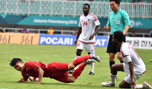Cư dân mạng Hàn Quốc chỉ trích kịch liệt trọng tài Hàn bắt trận Việt Nam - UAE