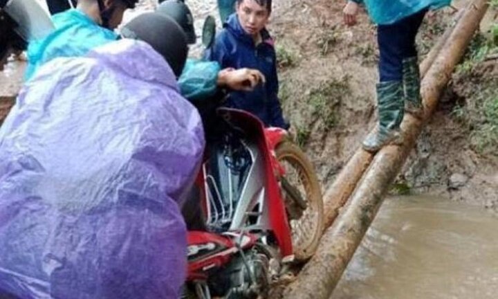 Cung đường mùa tựu trường đầy xúc động của giáo viên Lào Cai