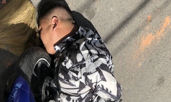 Cảnh sát đặc nhiệm truy đuổi 2 tên cướp túi xách của phụ nữ ở TP.HCM