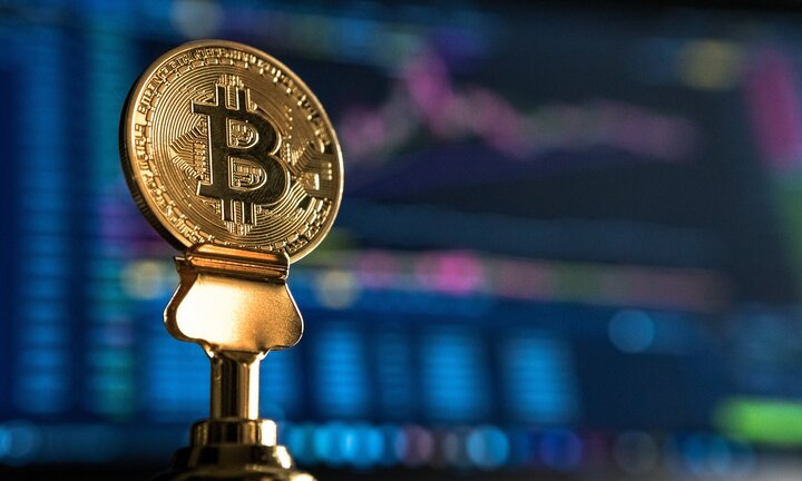 Giá Bitcoin hôm nay 9/9: Thị trường 'sập sàn', nhà đầu tư bỏ của chạy lấy người