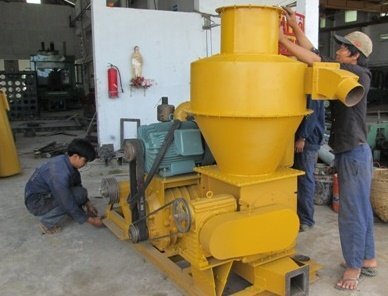 Chế tạo thành công máy hút, thổi nguyên liệu rời
