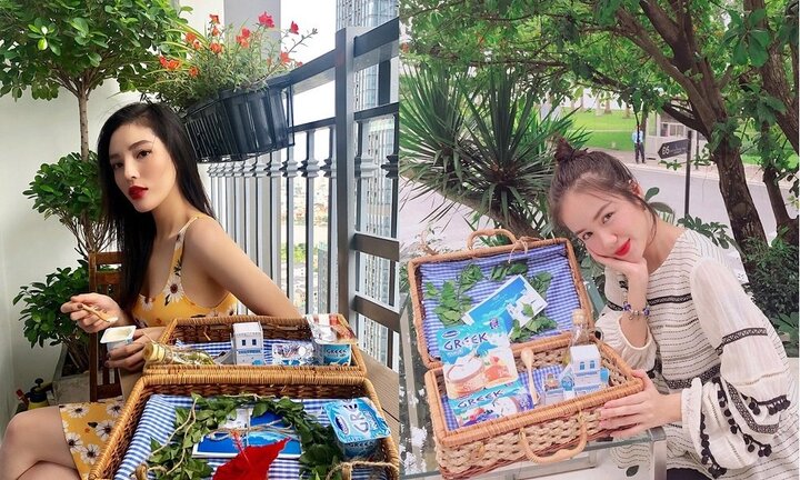 Món quà đậm chất Hy Lạp ‘đốn tim’ Kỳ Duyên, Phương Ly và các sao nữ