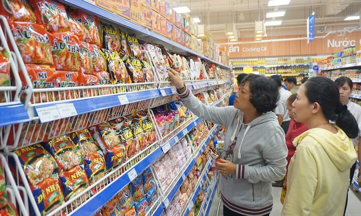 Càng mua nhiều càng có lợi tại siêu thị Co.opmart Tân Châu