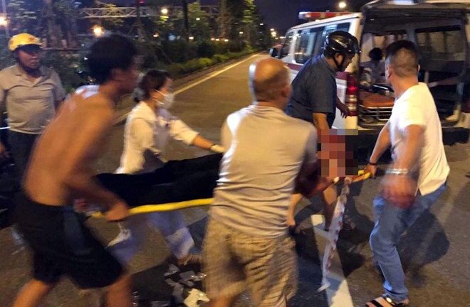 Chở người gặp nạn đi cấp cứu, thanh niên bị chém lìa bàn tay ở TP.HCM