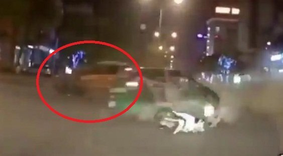 Clip: Ô tô bán tải phóng điên cuồng, gây tai nạn liên hoàn ở Bắc Ninh