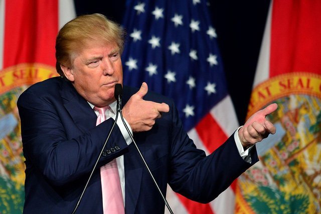 Tổng thống Trump cáo buộc cựu Ngoại trưởng Mỹ có cuộc gặp bất hợp pháp với chính quyền Iran
