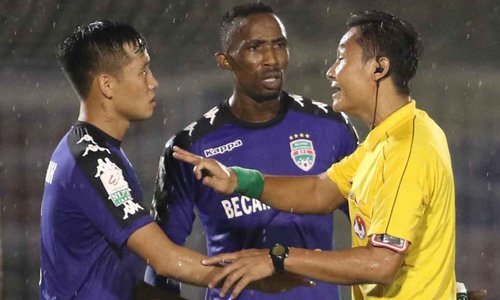 Ban trọng tài: 'Ông Lập đúng khi huỷ bàn thắng của Bình Dương'