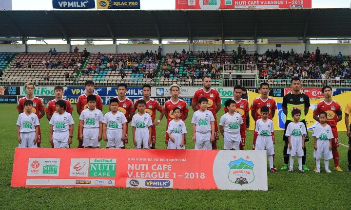 ‘Cánh tay phải’ của bầu Đức: HAGL tự làm mình suy yếu