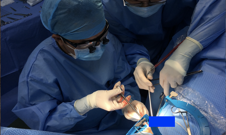 Dây câu cá nằm trong 'cậu nhỏ' suốt 11 năm, nam thanh niên gặp họa