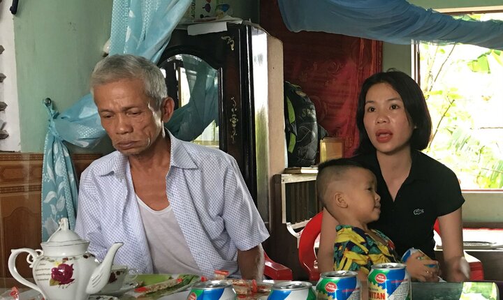 Cả gia đình sống không bằng chết vì 19 năm bị đồn nuôi 'ma thuốc độc'