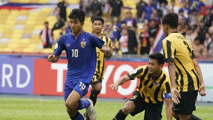 Thua đau U16 Thái Lan, U16 Malaysia phải sinh tử với U16 Nhật Bản