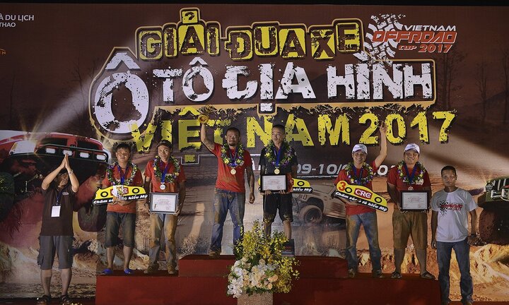 Toyota Việt Nam trở thành nhà tài trợ bạc của giải đua xe ô tô địa hình Việt Nam 2018