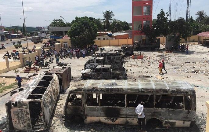 Ngày mai, xét xử 15 kẻ xuống đường gây rối ở Bình Thuận