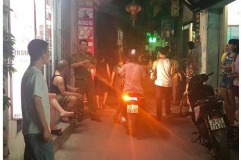 Bắt kẻ bịt mặt truy sát đến cùng nam thanh niên ở Hà Nội
