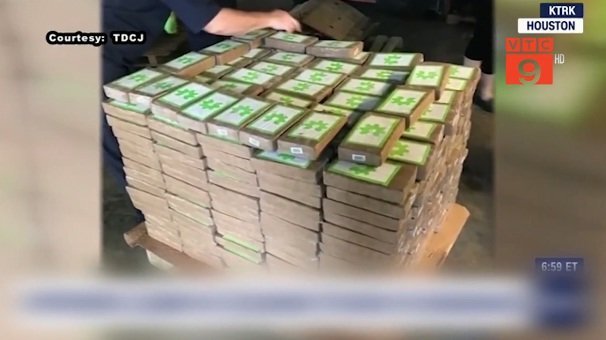 Tuồn hàng trăm gói cocain vào trại giam theo cách tinh vi không tưởng