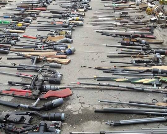 Tiêu hủy hàng trăm khẩu súng tự chế, nhiều vật liệu nổ ở Nghệ An