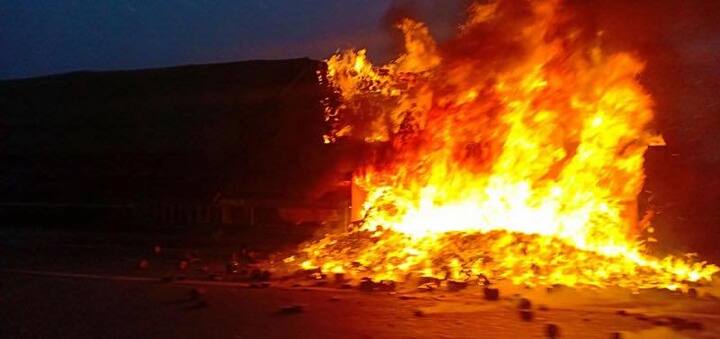 Container bốc cháy trên cầu Thanh Trì, Hà Nội