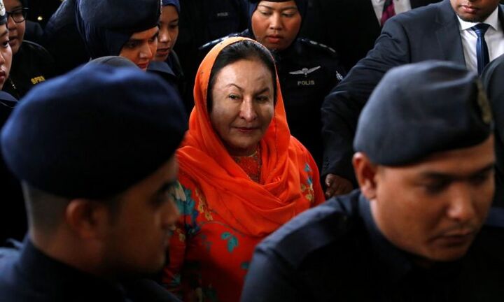 Vợ cựu Thủ tướng Malaysia bị cáo buộc 17 tội danh liên quan rửa tiền và trốn thuế