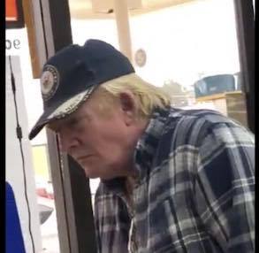 Xuất hiện người đàn ông có ngoại hình giống hệt Tổng thống Trump