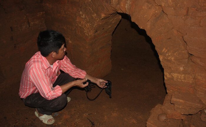 Kinh ngạc trước khu nghĩa địa toàn mộ cổ khổng lồ chứa kho báu ở Hải Dương