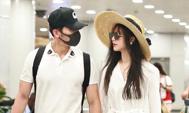 Không chỉ bán nhà trả thuế cho Phạm Băng Băng, Lý Thần còn làm điều đặc biệt để cổ vũ bạn gái