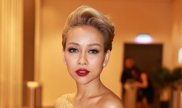 Thảo Trang khoe nhan sắc quyến rũ, tự tin đảm nhận vai trò mới