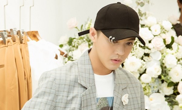 Giữa ồn ào bị kiện, Noo Phước Thịnh mệt mỏi đi diễn show cuối trước khi tạm nghỉ ngơi