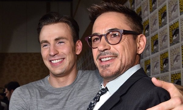 Phản ứng xúc động của Iron Man khi Captain America rời MCU