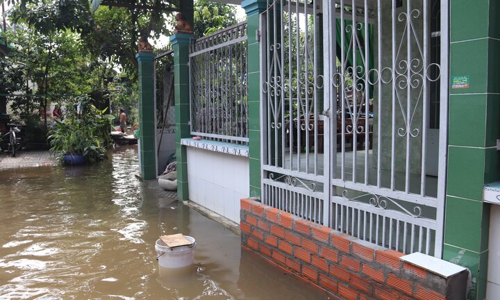 Kênh thoát nước 'biến' thành đất nền dự án, hàng chục hộ dân sống cảnh ngập úng ở Cần Thơ