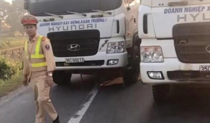 Video: Tài xế 'cướp' giấy tờ trên bàn CSGT Quảng Ninh và cái kết đắng
