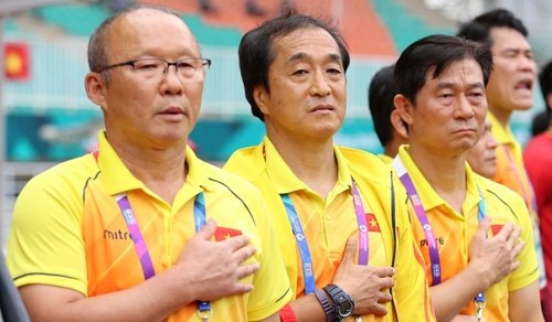 Trợ lý HLV Park Hang Seo: ‘AFF Cup sẽ rất khó khăn với tuyển Việt Nam’