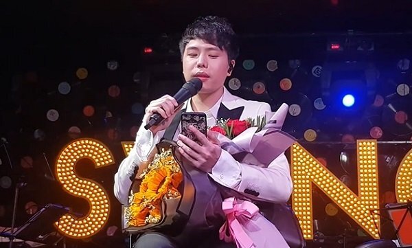 Trịnh Thăng Bình ngẫu hứng cover bản hit 'HongKong 1' cực ngọt