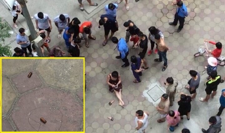 Khám nhà kẻ bắn vợ bị thương ở Hà Nội