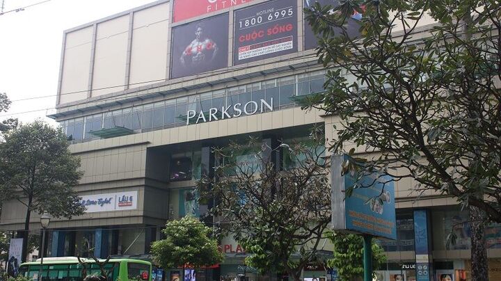 Parkson còn lại gì sau khi phải đóng cửa trung tâm thương mại thứ 5 vì thua lỗ?