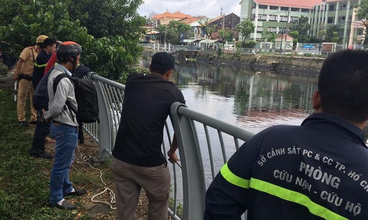 TP.HCM: Ngưng tìm kiếm người nghi nhảy kênh Tàu Hủ mất tích