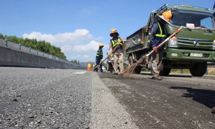 Sửa chữa xong đoạn hư hỏng đường cao tốc Đà Nẵng - Quảng Ngãi