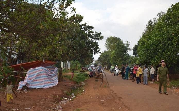 Khởi tố hung thủ đâm chết bạn nhậu vì bị đốt râu