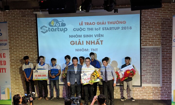 Chung kết cuộc thi Khởi nghiệp đổi mới sáng tạo trên nền tảng IoT