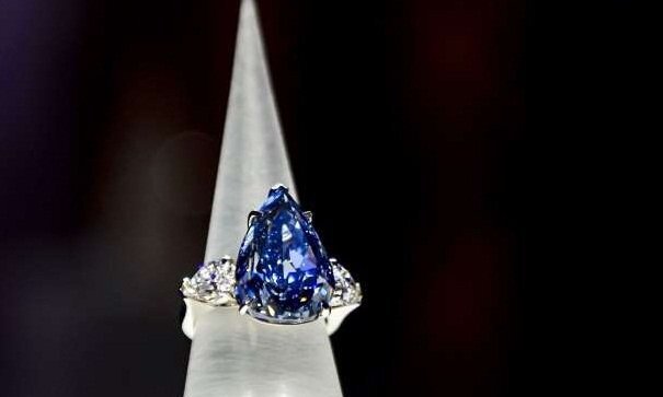 Những món trang sức đẹp hoàn hảo, đắt giá nhất thế giới