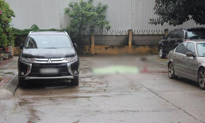 Người đàn ông tự tử từ tầng 8 chung cư Hà Nội